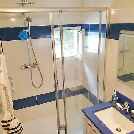 Beau Duplex Vue - Terrasse - Garage - Wifi شقة سُت